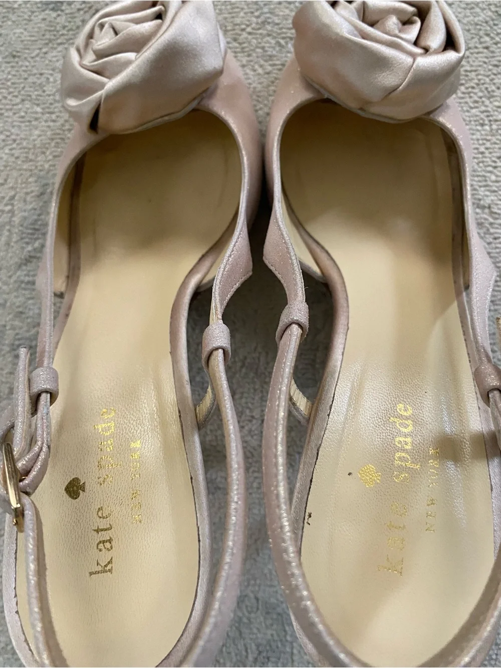 Kate Spade Rosette Stiletto Heels Champagne Gold Shimmer 7 Luxury Satin Rose